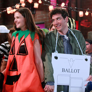 HOW I MET YOUR MOTHER, Josh Radnor, Katie Holmes HOW I MET YOUR MOTHER, Josh Radnor, Katie Holmes